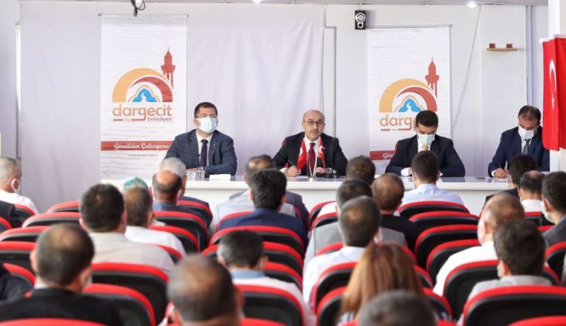 Vali Demirtaş, Eğitimcilerle Buluşmasına Devam Ediyor