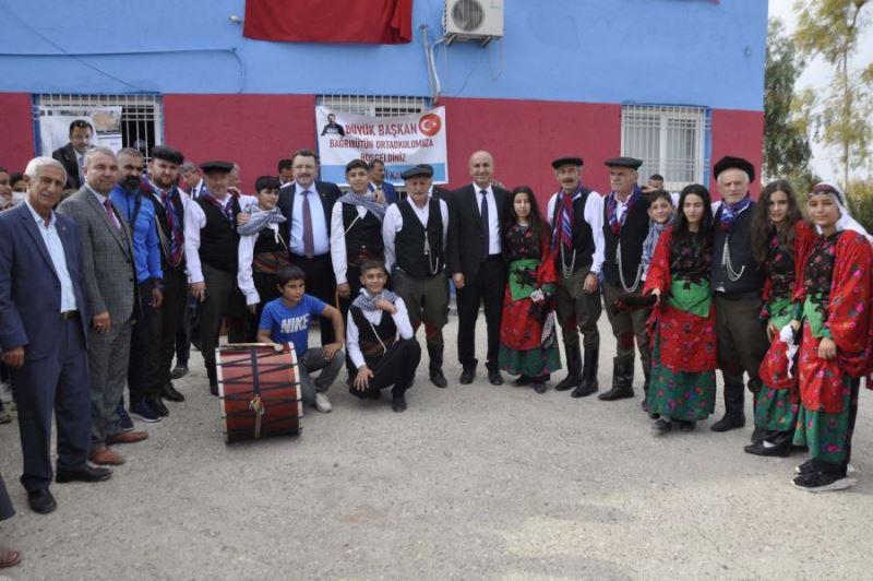 Kızıltepe’de Mardin halayı ile Trabzon horonu kardeşliği