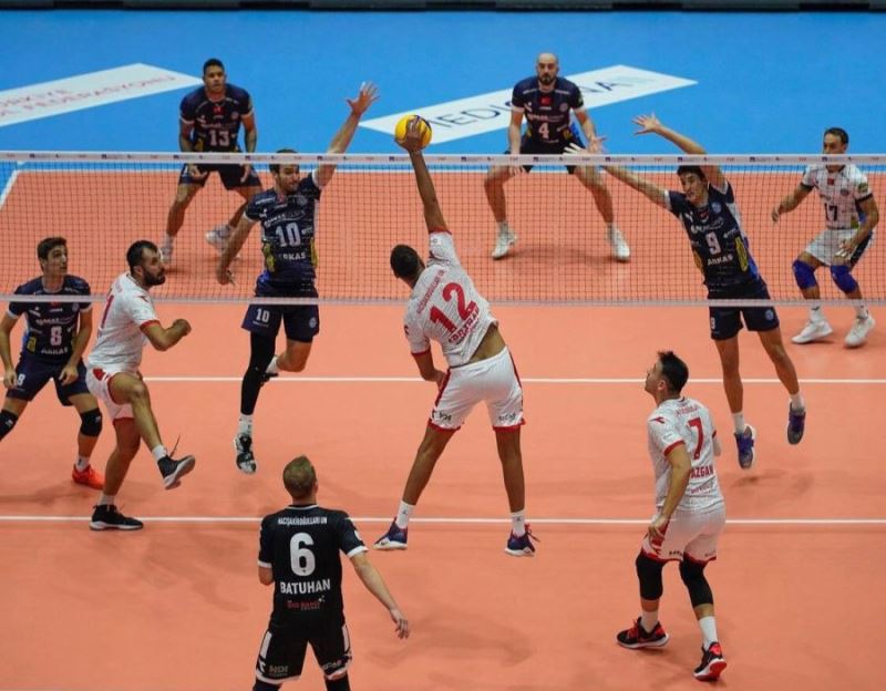 Arkas Spor: 3 - Yeni Kızıltepe Spor: 0