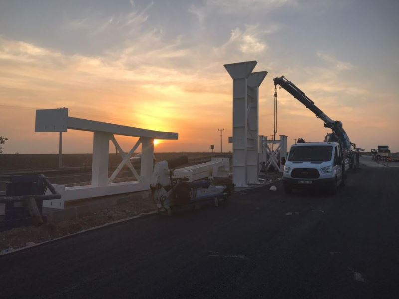 Nusaybin İpek Yolu üzerindeki Okullar Bölgesinde Üst Geçit Çalışmaları Yapılıyor
