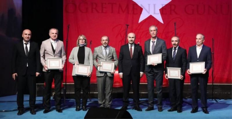 Vali Demirtaş, Öğretmenler Günü Programında Konuştu