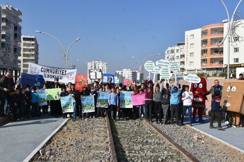 Tarihi Demir Yolu Güzergahında Ambalaj Atığı Toplama Çalışması Gerçekleştirildi