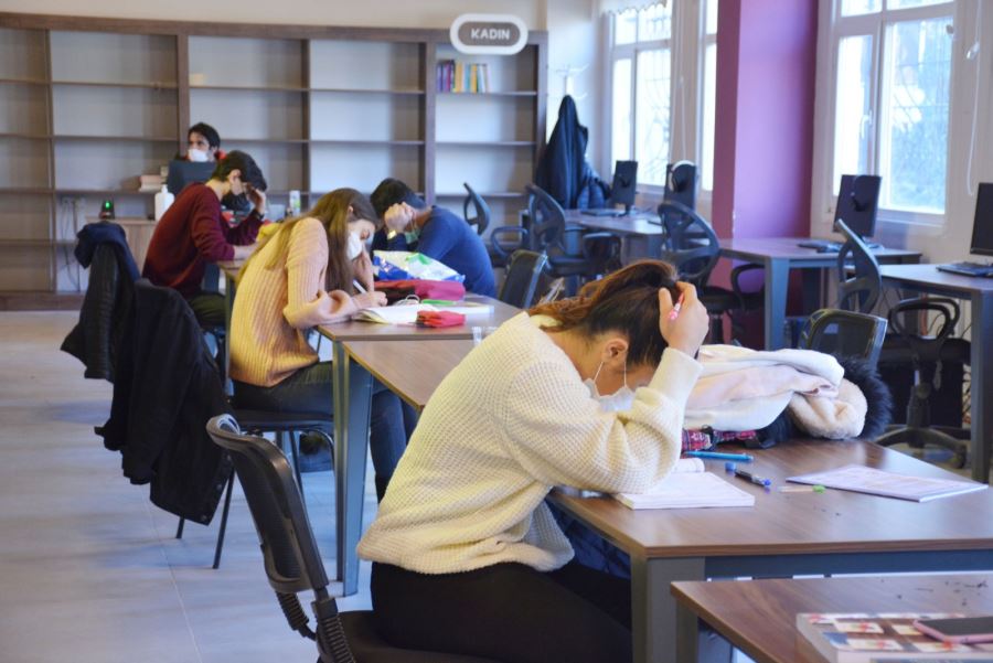 Kızıltepe’de Gençlik ve Kültür Merkezi’nden 14 bin genç faydalanıyor