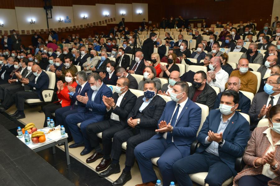 İzmir Mardinliler Federasyonu’nda Ahmet Tunç güven tazeledi