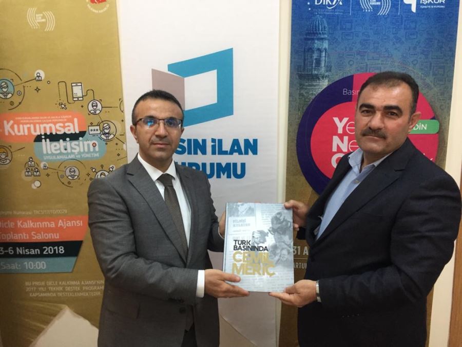 Kanaat önderi  Şeyhmus Gönenç ten Basın İlan Kurumunu ziyaret