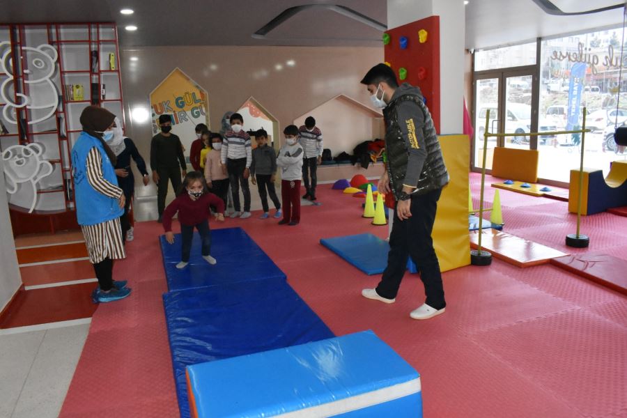 Suriyeli Öğrenciler Kulüp Başak’ta Gönüllerince Eğlendiler