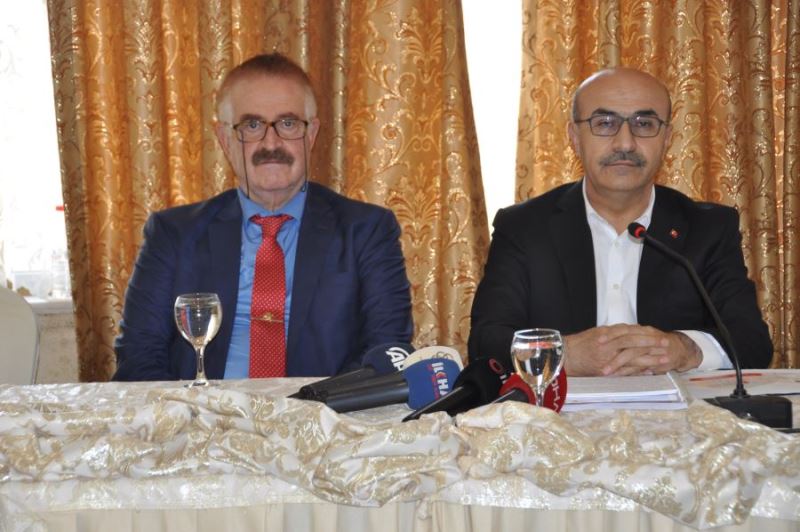 Vali Demirtaş yapılan ve yapılacak projeleri anlattı