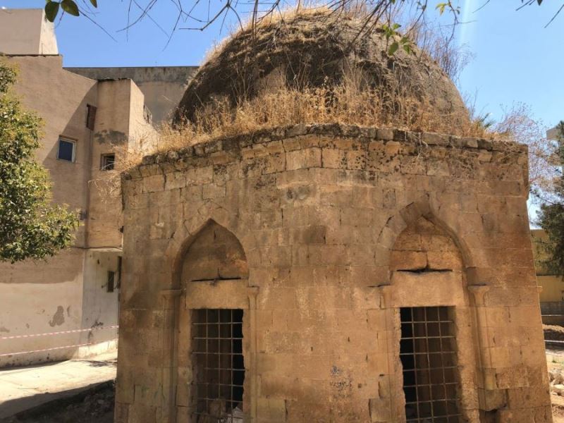 Kızıltepe’de restorasyon sırasında tarihi  Şahkulubey Kümbeti’nde 3 mezar bulundu  