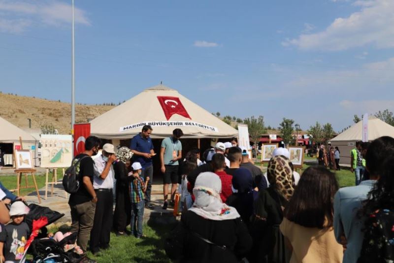 Mardin Büyükşehir Belediyesi, Ahlat otağında çadır ve stant açtı