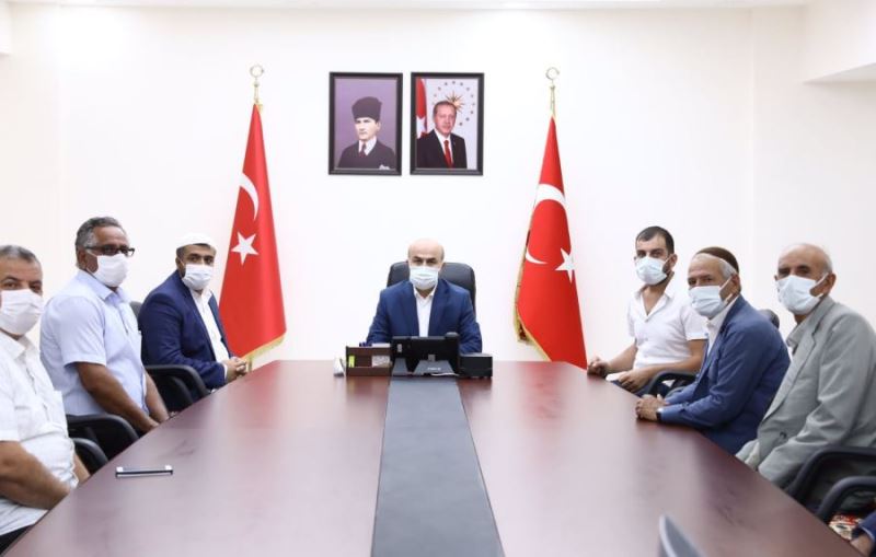 Vali Demirtaş, Muhtarları Dinlemeye Devam Ediyor