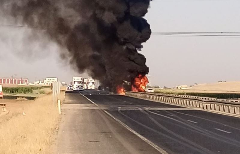 Kızıltepe’de  kaza yapan tır alev alev yandı