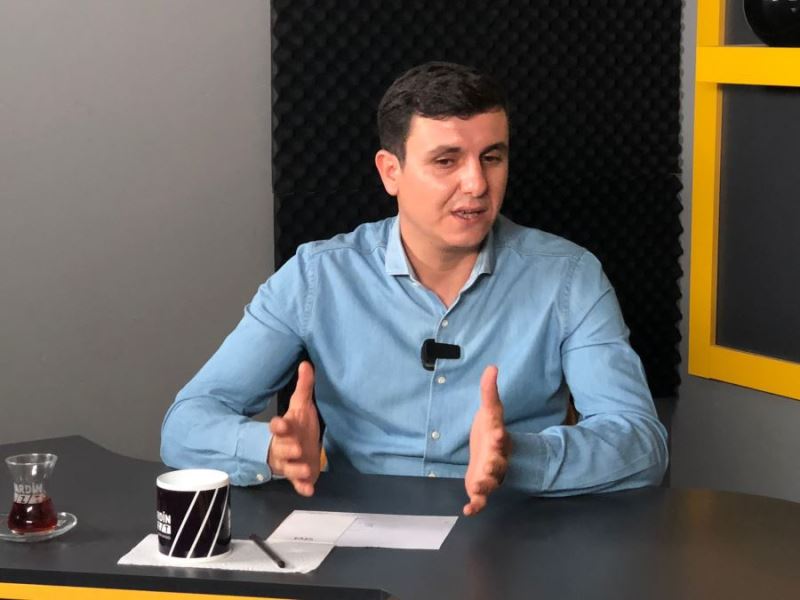 Elektrik ve Elektronik Mühendisi Ayav, güneş enerjisi sitemini anlattı