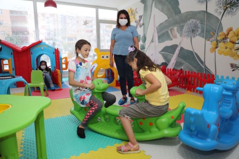 Özel gereksinimli çocuklar spor aktiviteleriyle gönüllerince eğlendi