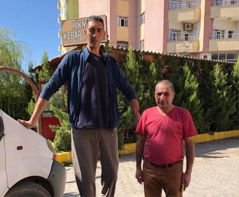 ‘Dev adam’ Sultan Kösen’den Hikmet ustaya ziyaret