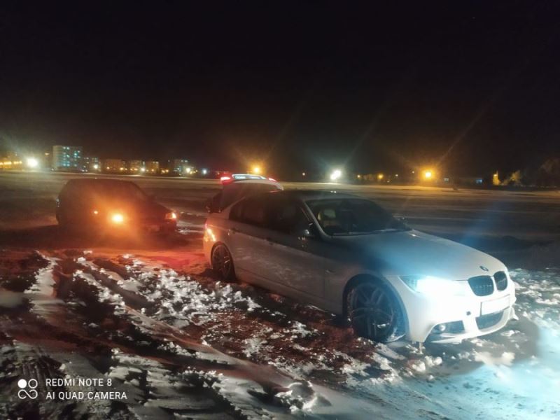 Karda mahsur kalan vatandaşlar kurtarıldı