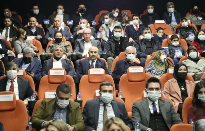 Vali Demirtaş, protokol üyeleriyle 