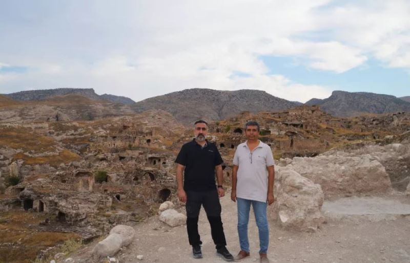 Rerktör Özcoşar Hasankeyf Kalesi