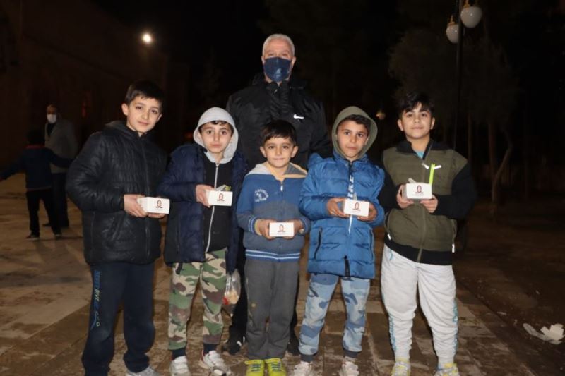 Vatandaşlara Kandil Simidi Dağıtıldı