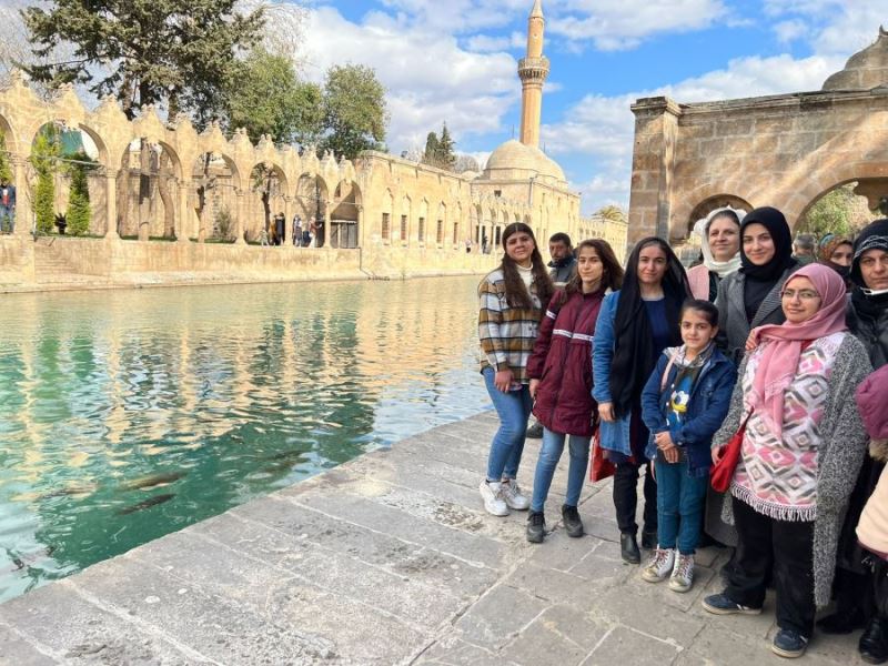 Derikli kadınlar Belediye tarafından Şanlıurfa