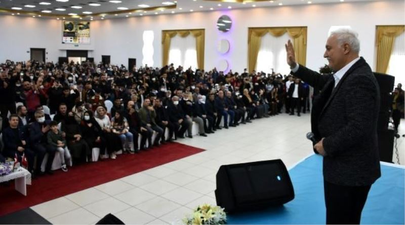 Prof. Dr. Nihat Hatipoğlu programına Nusaybinliler büyük ilgi gösterdi