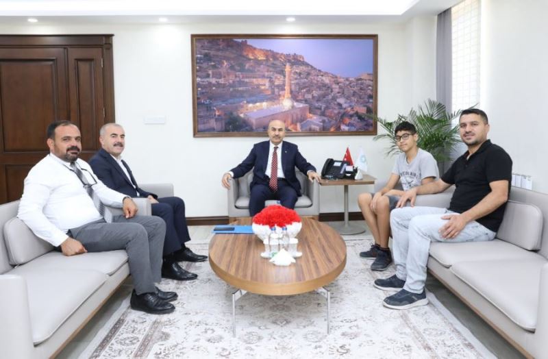 LGS Birincisinden Vali Demirtaş’a Ziyaret 