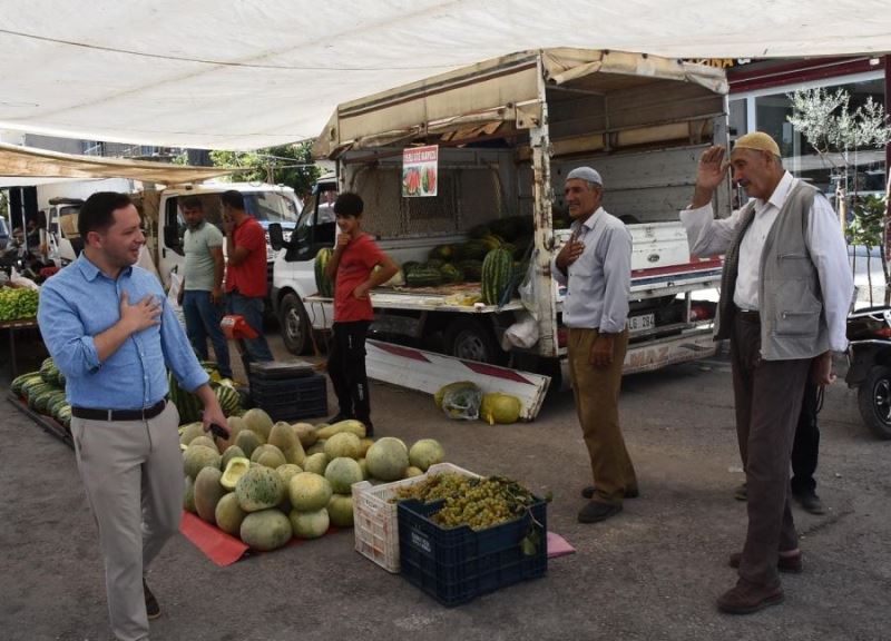 Kaymakam Kayabaşı pazar esnafını ziyaret etti
