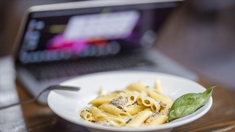 Gündüz yemek gece çalışanların ruh sağlığını güçlendirebilir