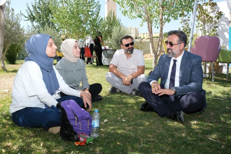 Yeni Öğrenciler Mardin Reyhani Müziği İle Ders Başı yaptı