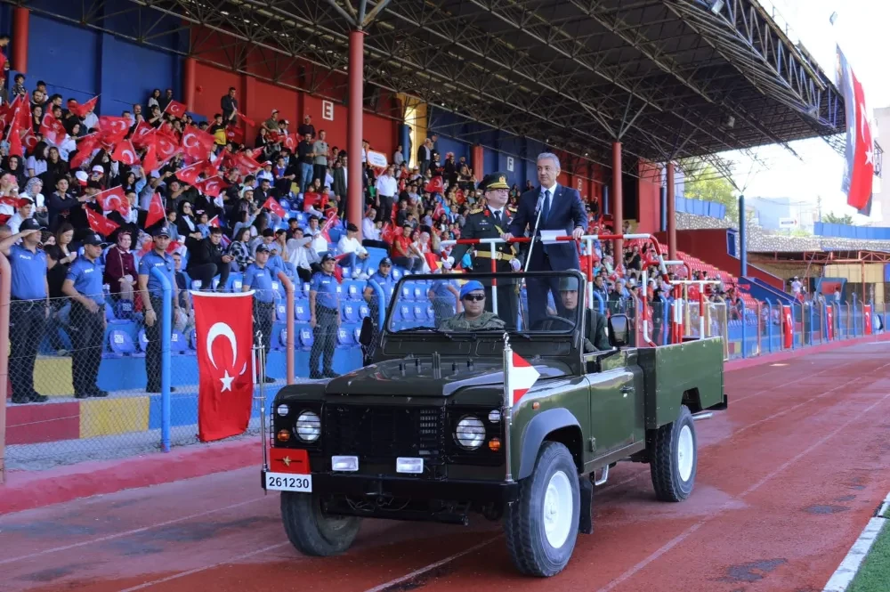 29 Ekim Cumhuriyetimizin 100. Yılı Coşkuyla Kutlandı