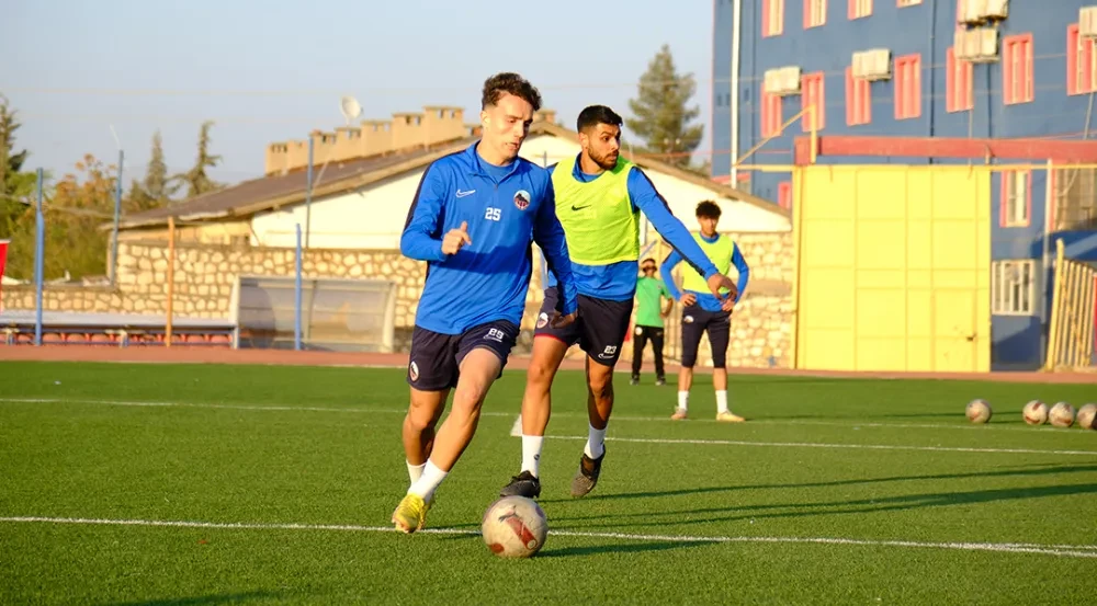 Ayvalıkgücü Belediyespor maçı hazırlıklarını sürdürüyor