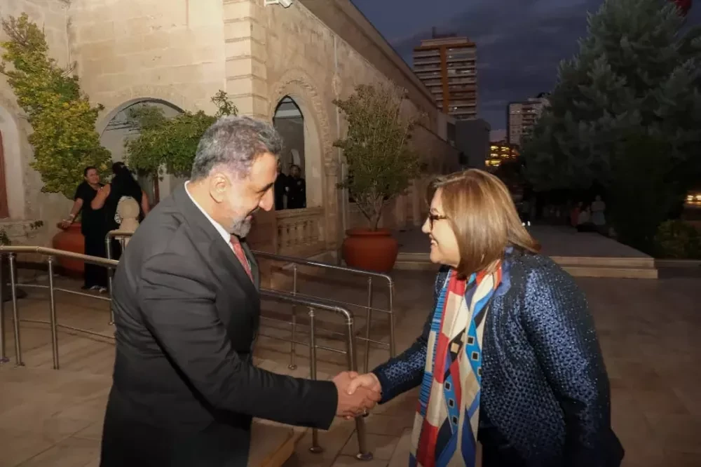 Gaziantep Büyükşehir Belediye Başkanı  Şahin, Özcoşar’ı ziyaret etti