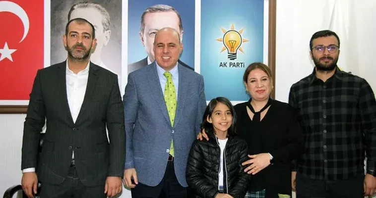 Ayanoğlu, Belediye başkanlığı adaylığı başvurusunda bulundu