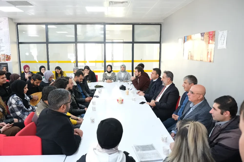 MAÜ Rektör Öğrenci Kantin Buluşmaları Devam Ediyor