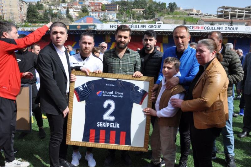 Şekip Elik futbol turnuvası düzenlendi