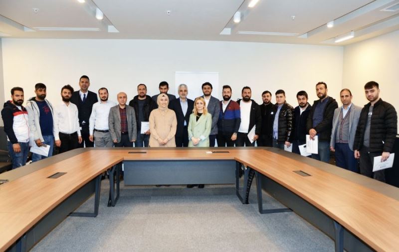 Dicle Elektrik Çalışanlarına ‘Usta-İşçi Projesi’ ile ustalık eğitimi veriyor