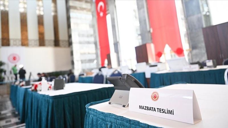 Mardin Milletvekilleri kayıt yaptırıyor