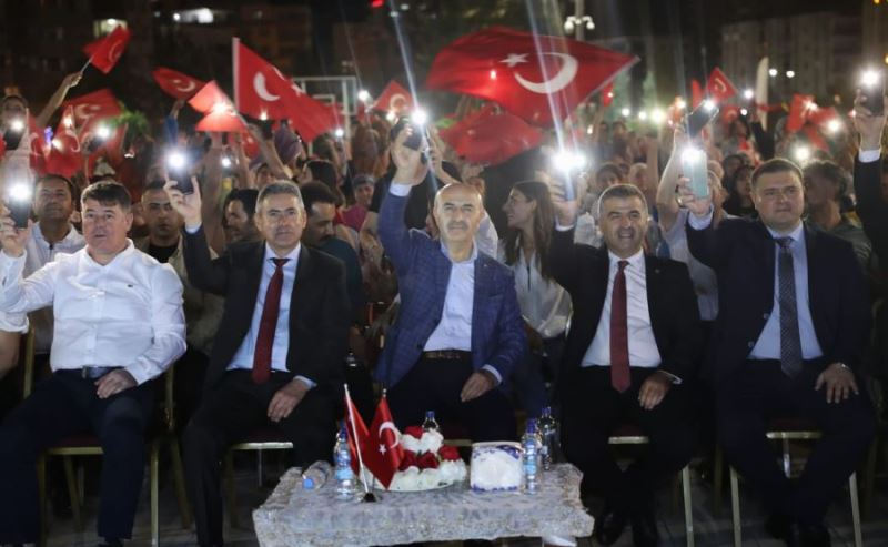 Vali Demirtaş: “Allah, milletimize 15 Temmuz’da yaşadığımız o karanlık geceyi bir daha yaşatmasın”