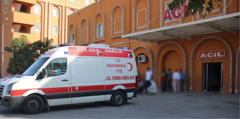 Kızıltepe’de bıçaklı kavga: 3 yaralı