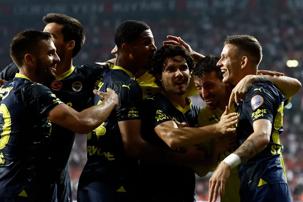 Fenerbahçe sezona iki galibiyetle başladı