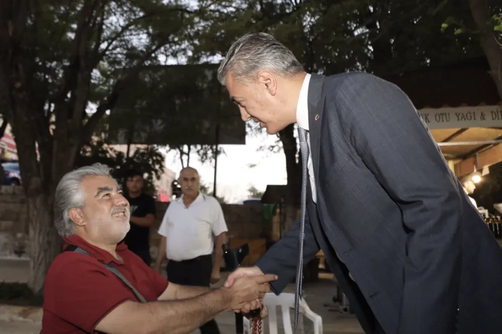 Vali Akkoyun, Vatandaş ve Esnaflarla Bir Araya Geldi