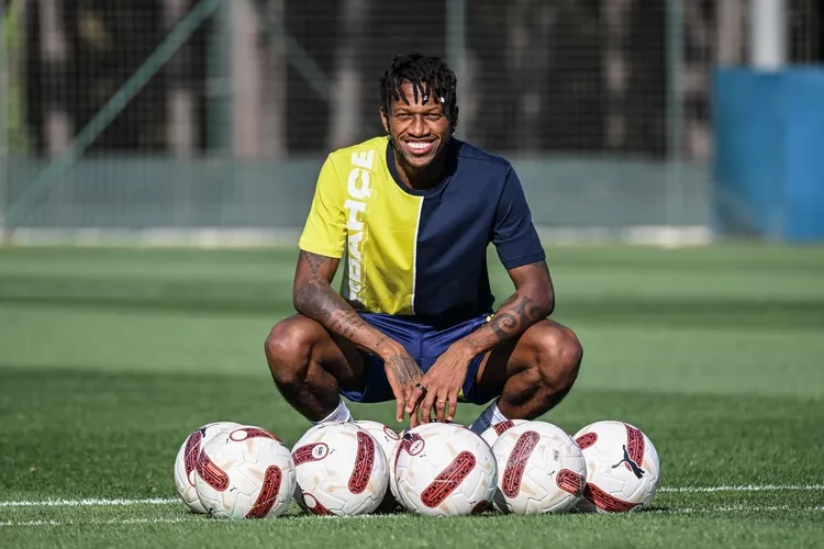 Fenerbahçeli futbolcu Fred: Şampiyon olmak için savaşıp, elimizden geleni yapacağız