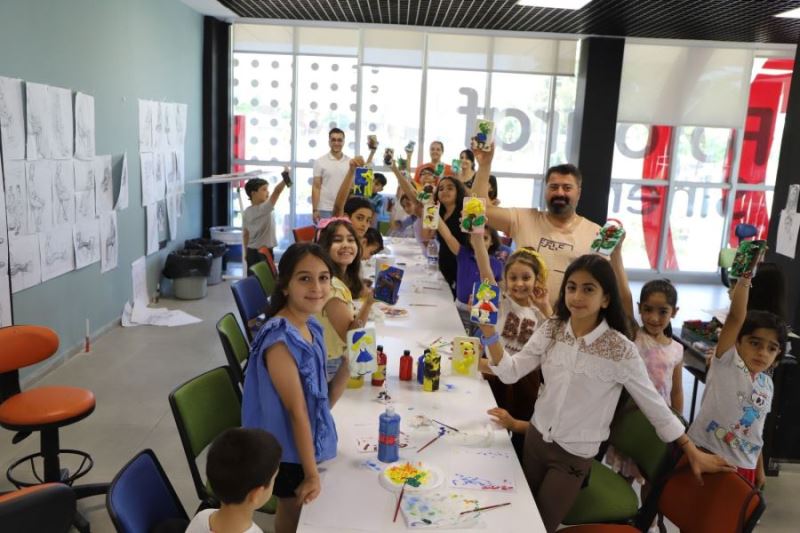 Sanat Akademisin Yaz Okulunda Sanat Eğitimleri Devam Ediyor