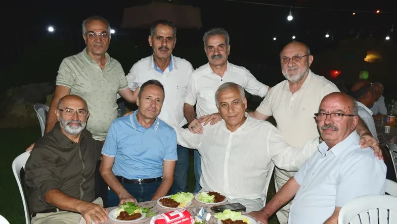 Kızıltepe Lisesi 80 mezunları buluşma gecesinde bir araya geldi