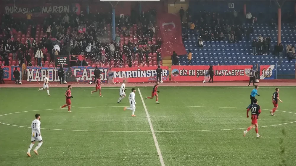 Mardin 1969 Spor, Talasgücü Belediye Spor karşısında  ilk yarıda işi bitirdi