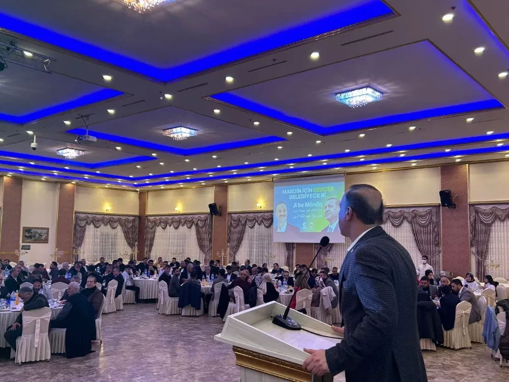 AK Parti Mardin İl Başkanlığı Vefa yemeğinde buluştu