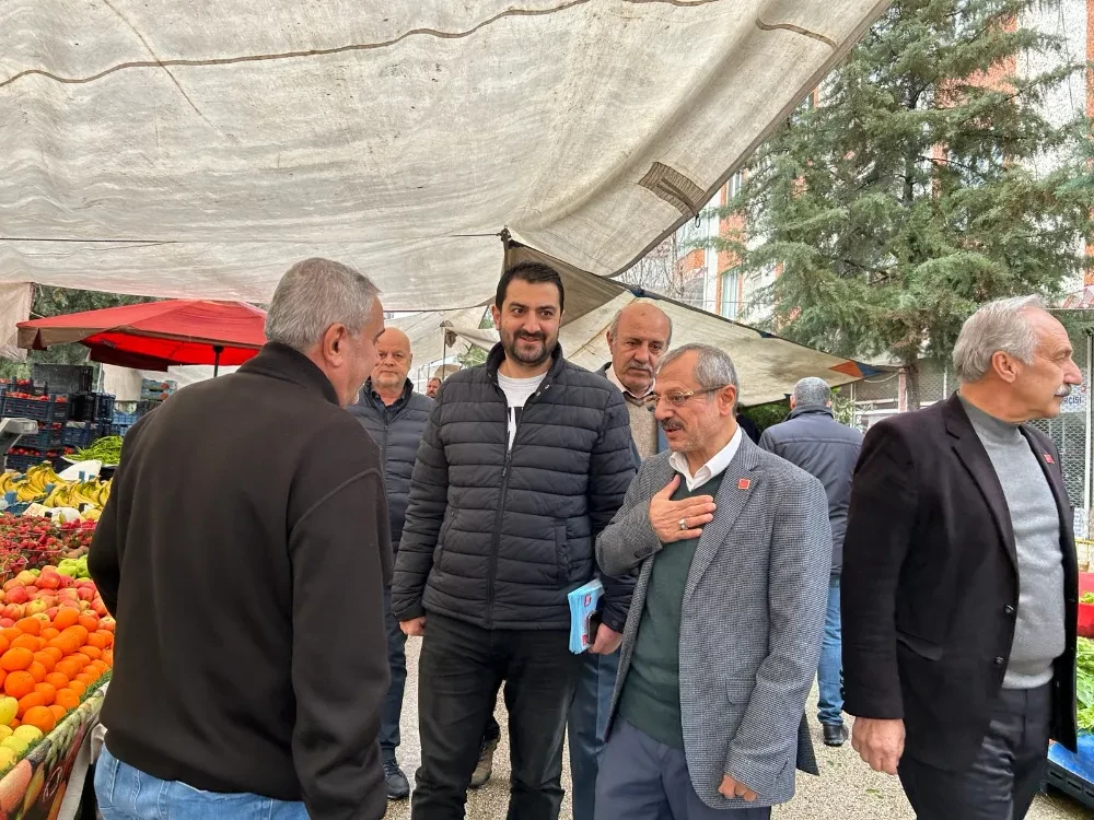 Abdülkerim Adam pazarda vatandaşlarla bir araya geldi