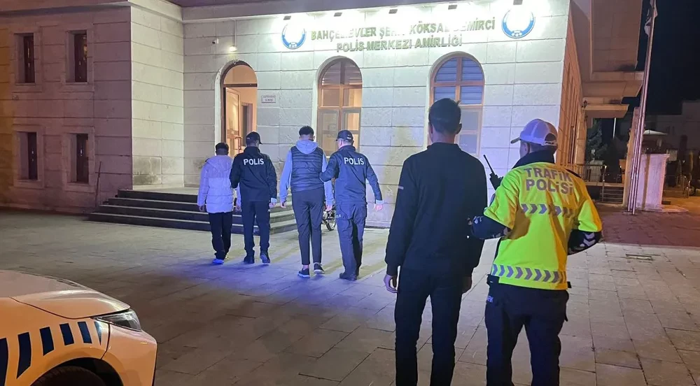 Mardin’de motosiklette akrobatik hareketler yapan sürücülere ceza