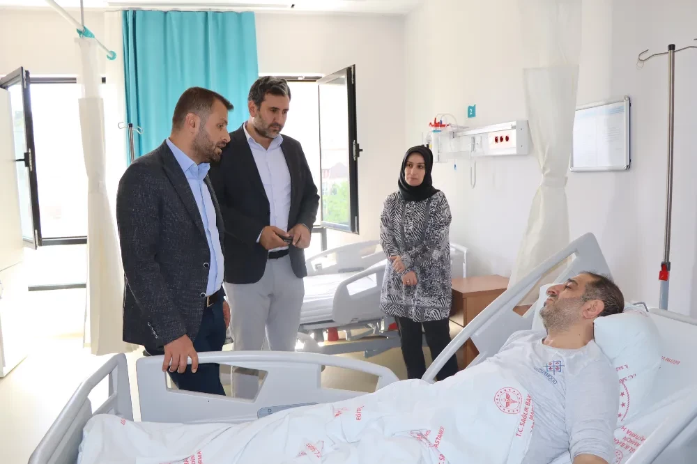 Alma hastaları ziyaret etti