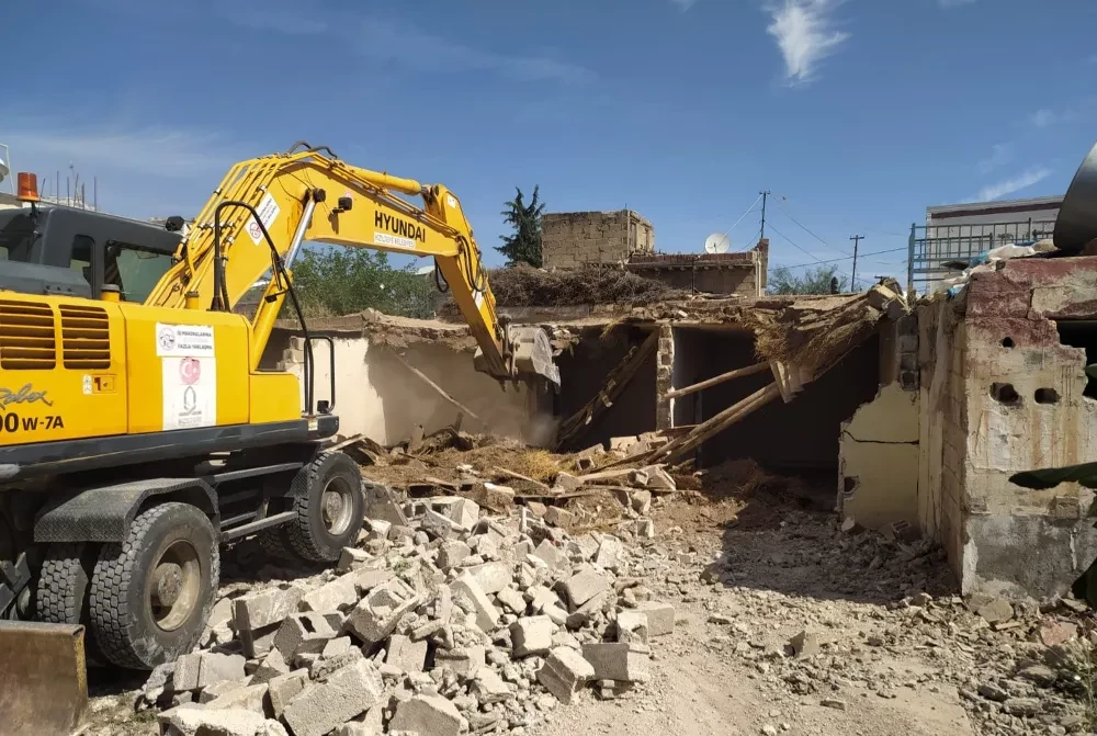 Kızıltepe’de uyuşturucu yuvaları tek tek yıkılıyor