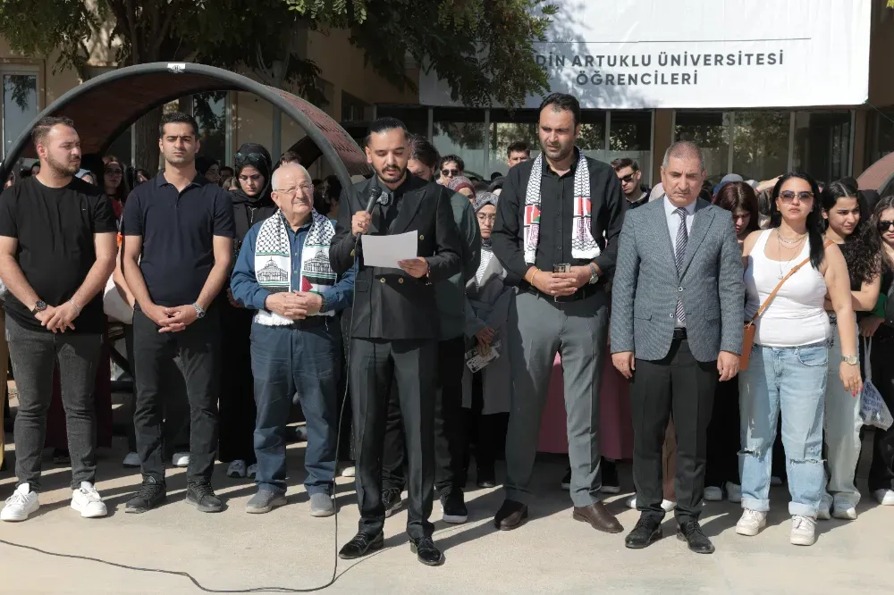 MAÜ Öğrencilerinden Duyarlılık Örneği; Soykırıma İlişkin  Basın Açıklaması 